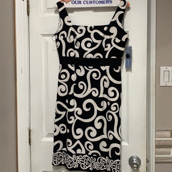 Brand new with tags - Picture 1 of 3